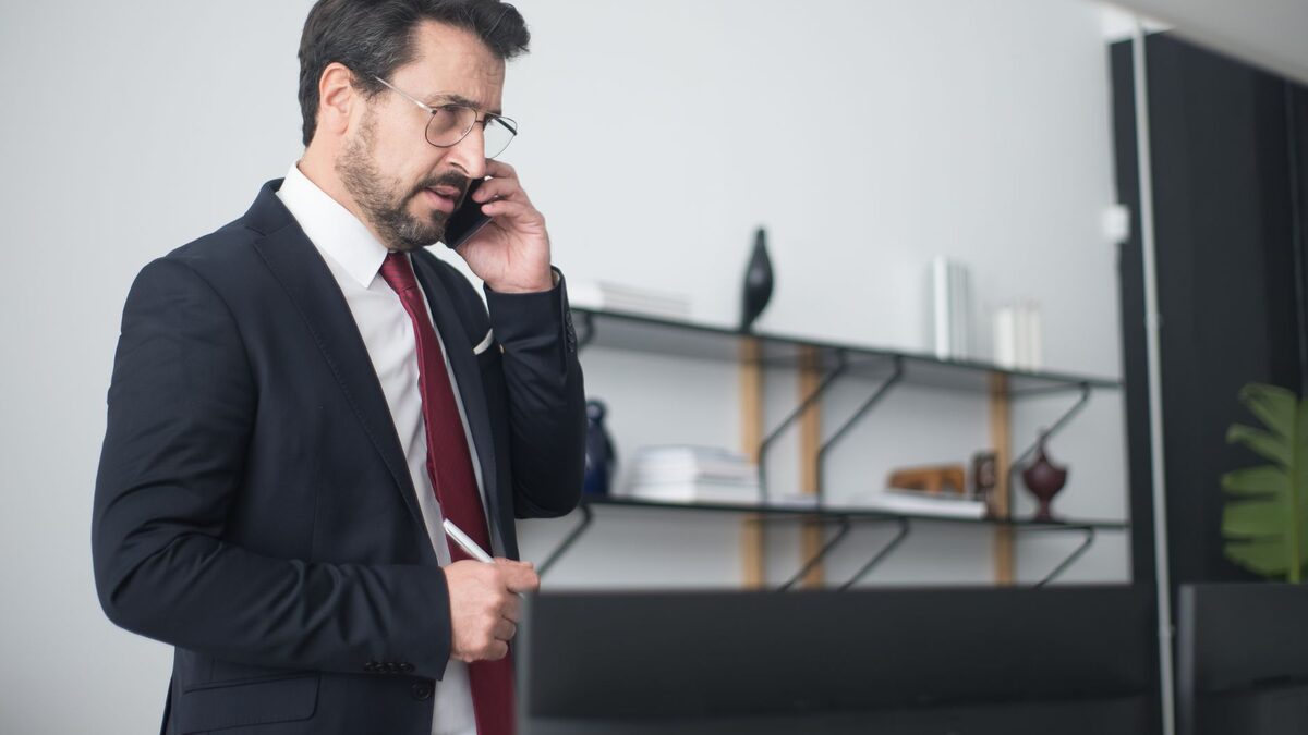 KI-Voice-Agent einrichten im B2B-Vertrieb: Was in 2 Wochen realistisch ist